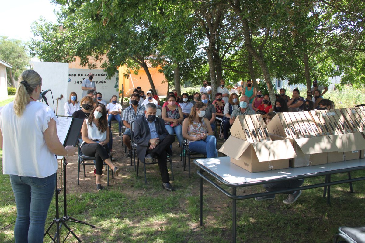 Dirección Departamental de Escuelas Colón tweet media