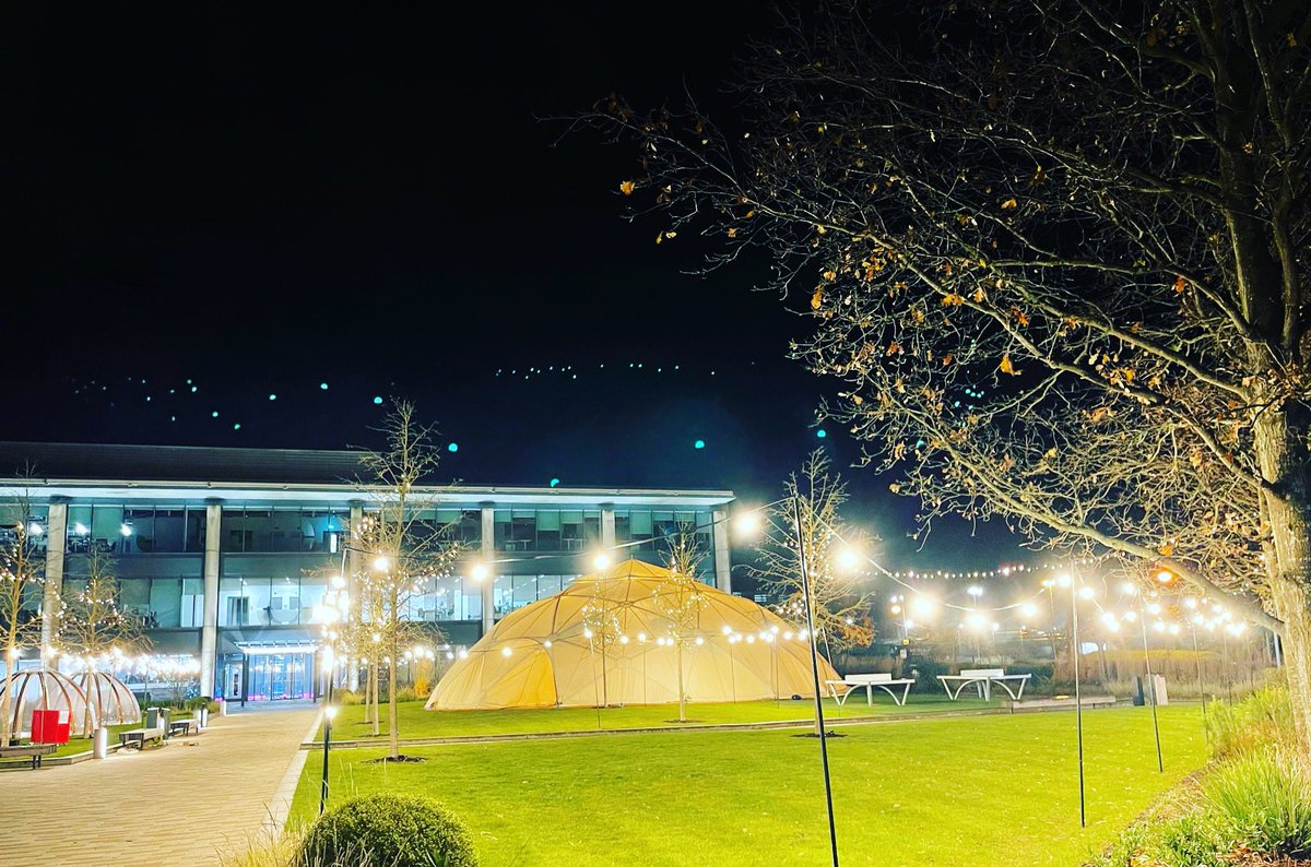 oxford_park's tweet photo. Our festive Winter GeoDome is nearly ready down on The Market Place, just a few finishing touches before we open up to our @oxfordbusinesspark customers….. stay posted …. #OxfordsKnowledgeQuarter #WinterDome #CommunityEvents https://t.co/rH1HVEgO63