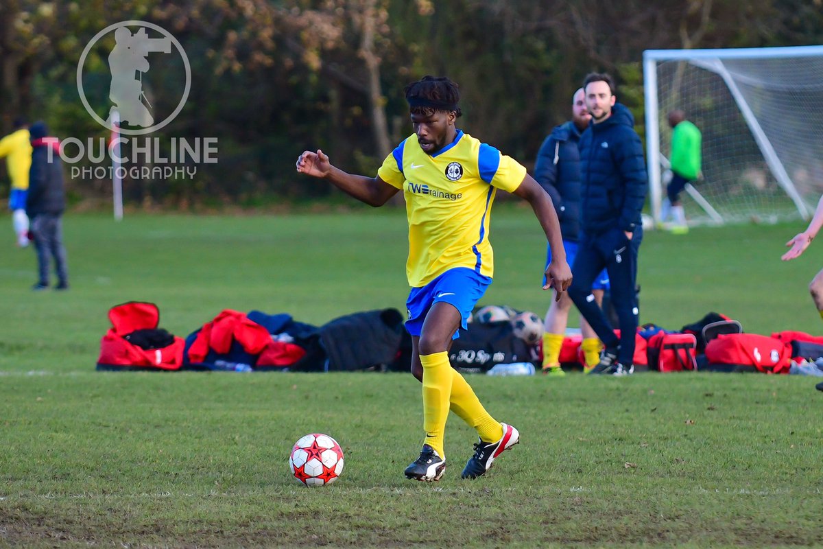 TouchlinePhotography tweet media