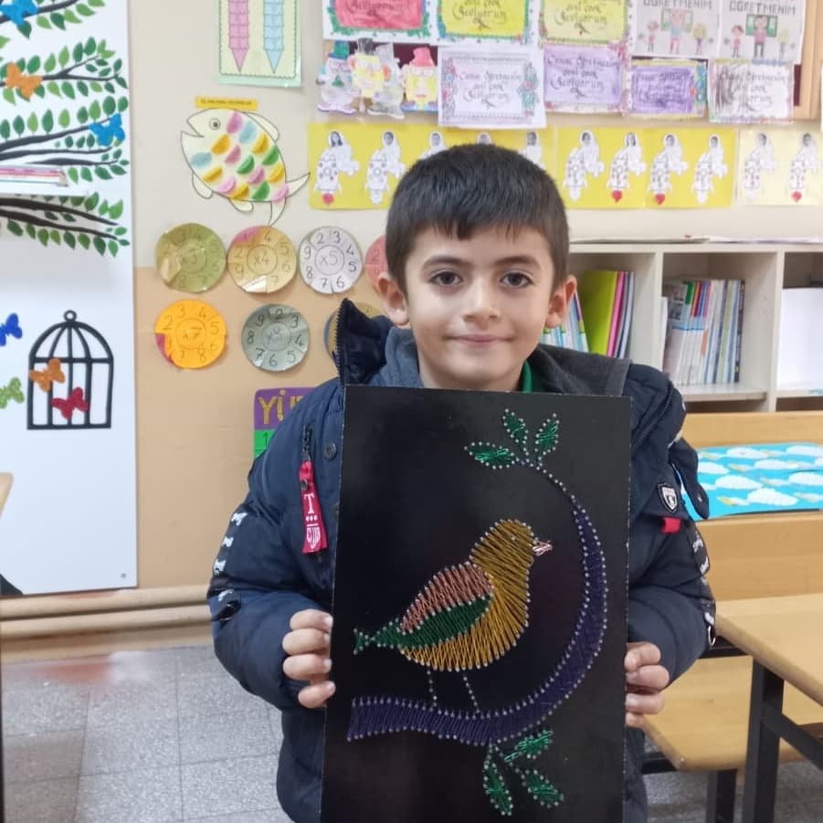IlkokuluBahceli's tweet photo. İlkokul öğrencilerimiz ile filografi sanatını da tamamladık. Minik sanatçılarımız çok başarılı 👏 .
@tcmeb
@izmir_ilmem
@MucahitYentur
@dikili_mem
@UlusEkrem
@IlkokuluBahceli https://t.co/ohh6eMSNeO