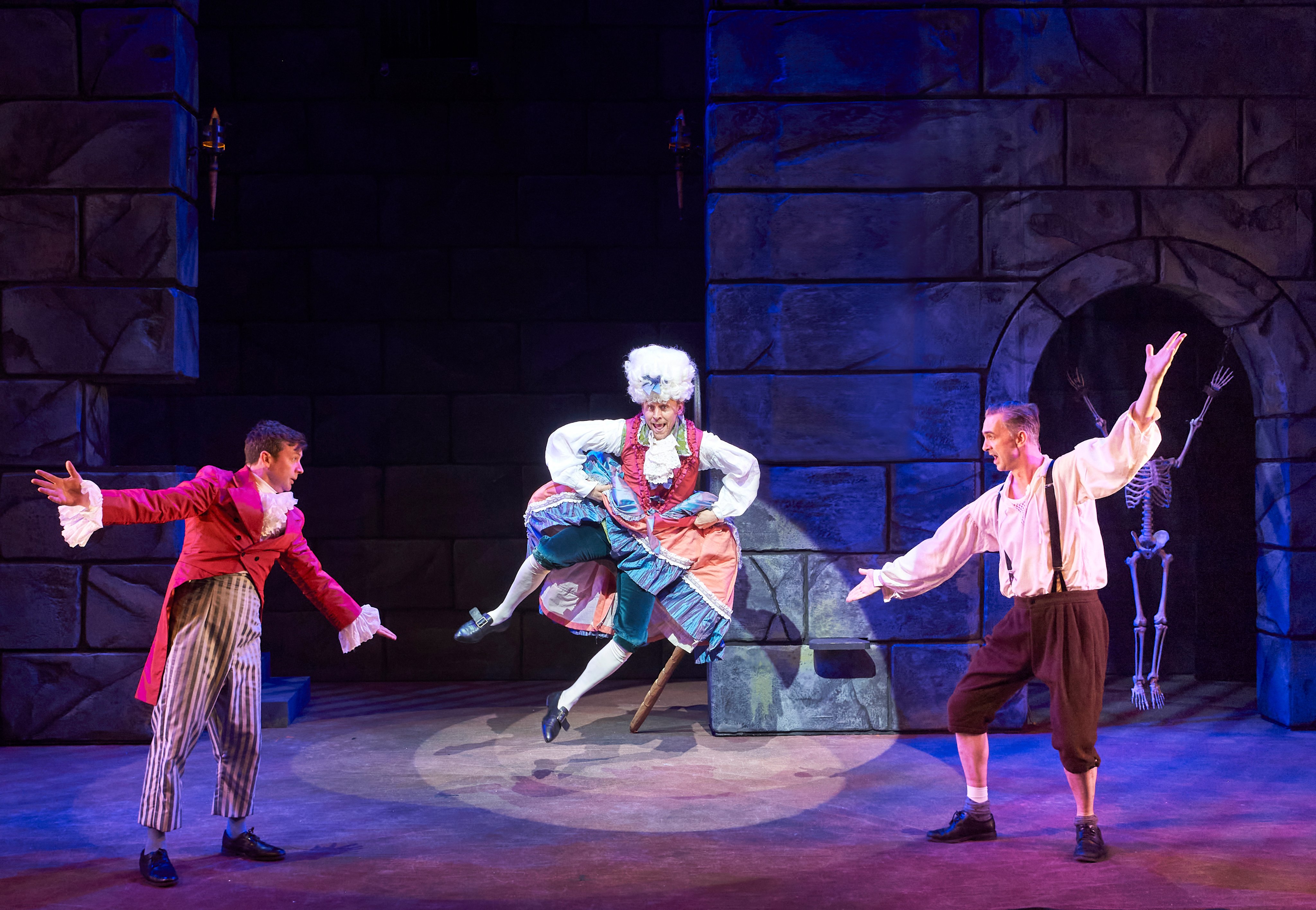 FF9D6Z7X0AMCZ0X?format=jpg&name=4096x4096