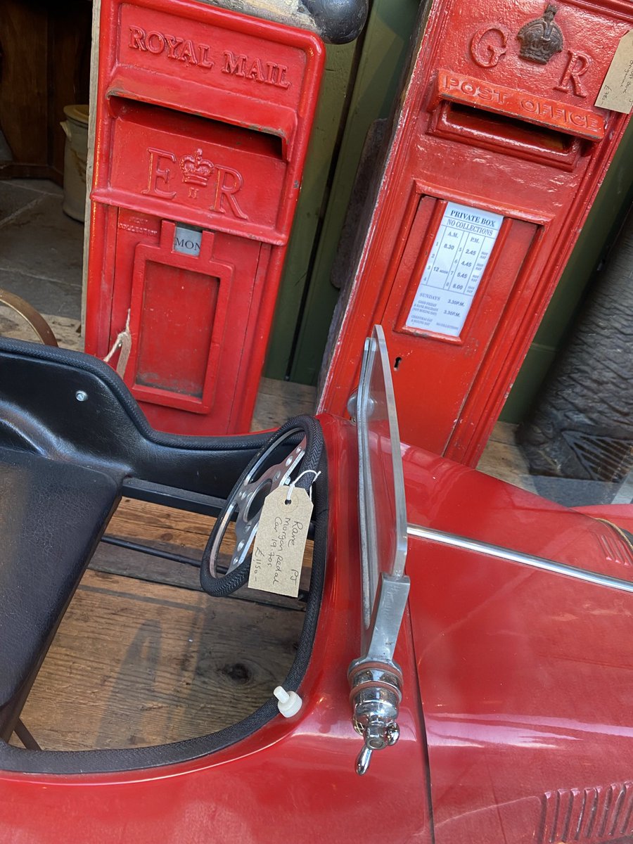 JasonCranswick's tweet photo. Hey @GentlemanRacer I’ve found just what Santa should be looking for this year for Gentleman Jnr 🎅🏻 @cellarantiques https://t.co/lrNvlnYjNc