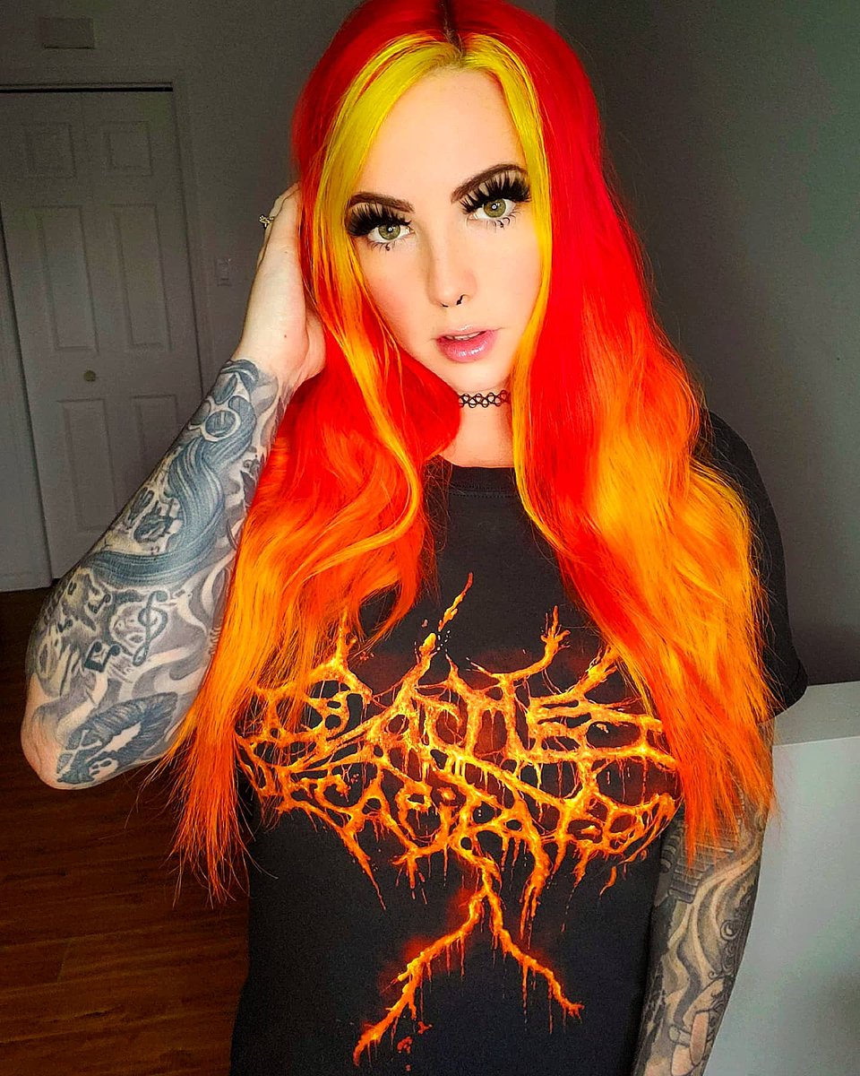 Bad_ph0enix's tweet photo. ππ @cattledecap #cattledecap #cattledecapitation #merch #metalmerch #metal #metalmusic #metalhead #metalheads #metalgirl #alt #alternative #alternativemodel #septum #piercing #piercings #altgirl #metalheadgirl #tattoo #tattoos #tattoomodels https://t.co/kdYnZRaVPE