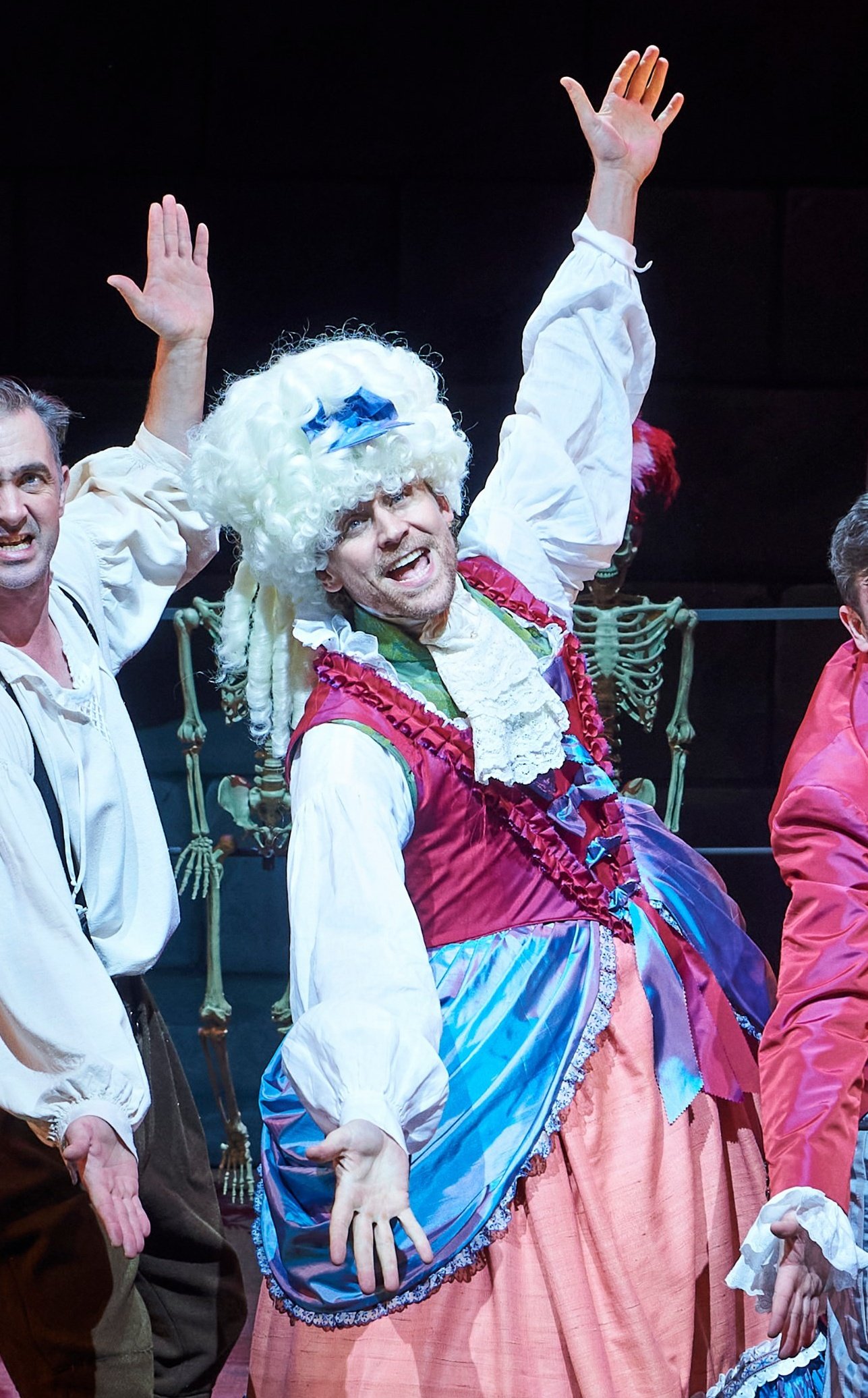 FF9F4h5X0AIgoTa?format=jpg&name=4096x4096