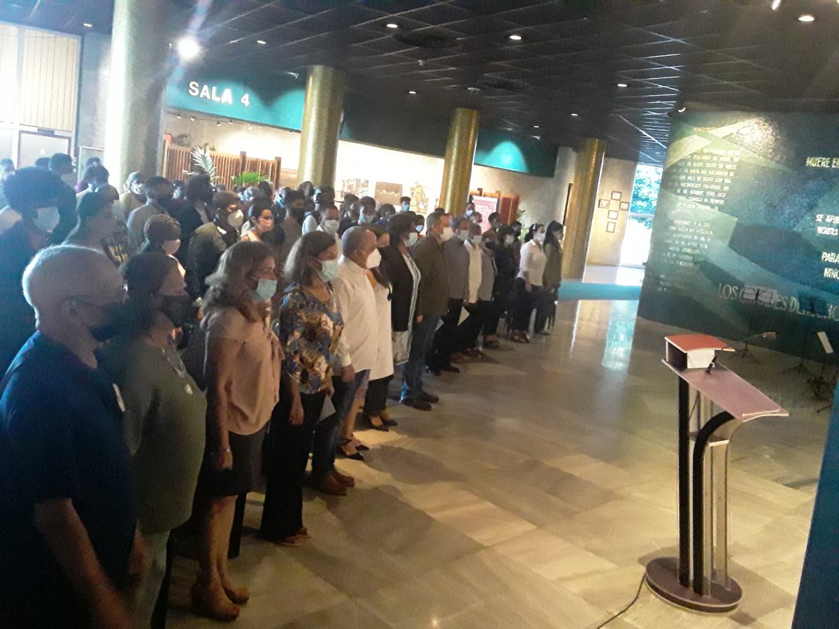 En estos momentos da inicio, desde el Memorial José Martí, el acto de premiación de la 17ta Edición  de la Exposición #ForjadoresDelFuturo. #Cuba #UJC #VamosConTodo @aylinalvarezG <a href="/JeillerB/">Jeiller Carmona Brito</a> <a href="/DiazCanelB/">Miguel Díaz-Canel Bermúdez</a>
