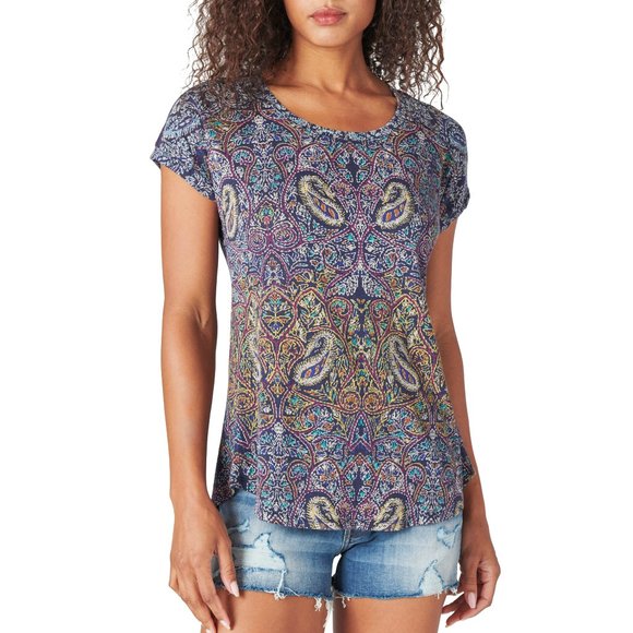 sell4_u's tweet photo. So good I had to share! Check out all the items I'm loving on @Poshmarkapp #poshmark #fashion #style #shopmycloset #luckybrand #victoriassecret #freepeople: https://t.co/3khSE5i26P https://t.co/vdaGs8286L