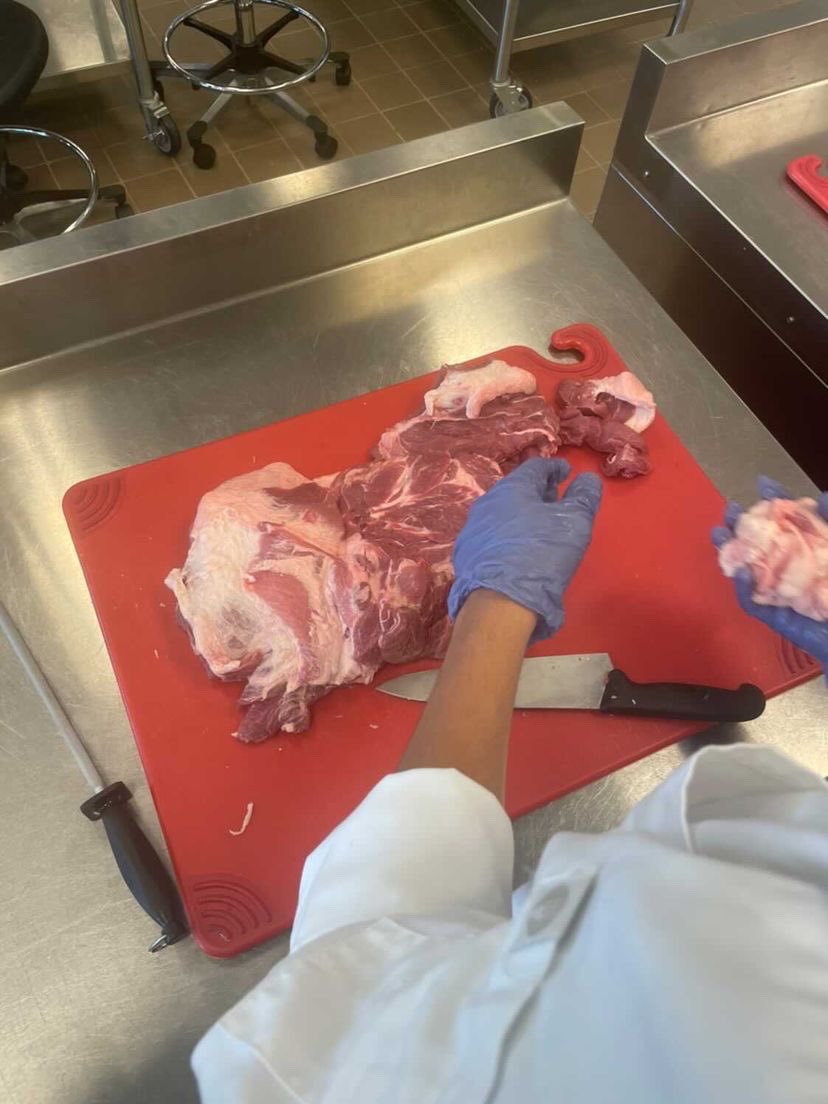 CulinaryGrctc's tweet photo. Culinary Students hard at work prepping for Cuban Sandwiches and Jerk Chicken🐔 #GRCTCworks #chooseGarlandISD #joinGRCTC https://t.co/LAb0WT1dcQ