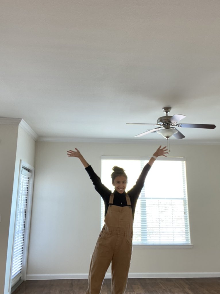 stupid happy that I have an apartment now :)