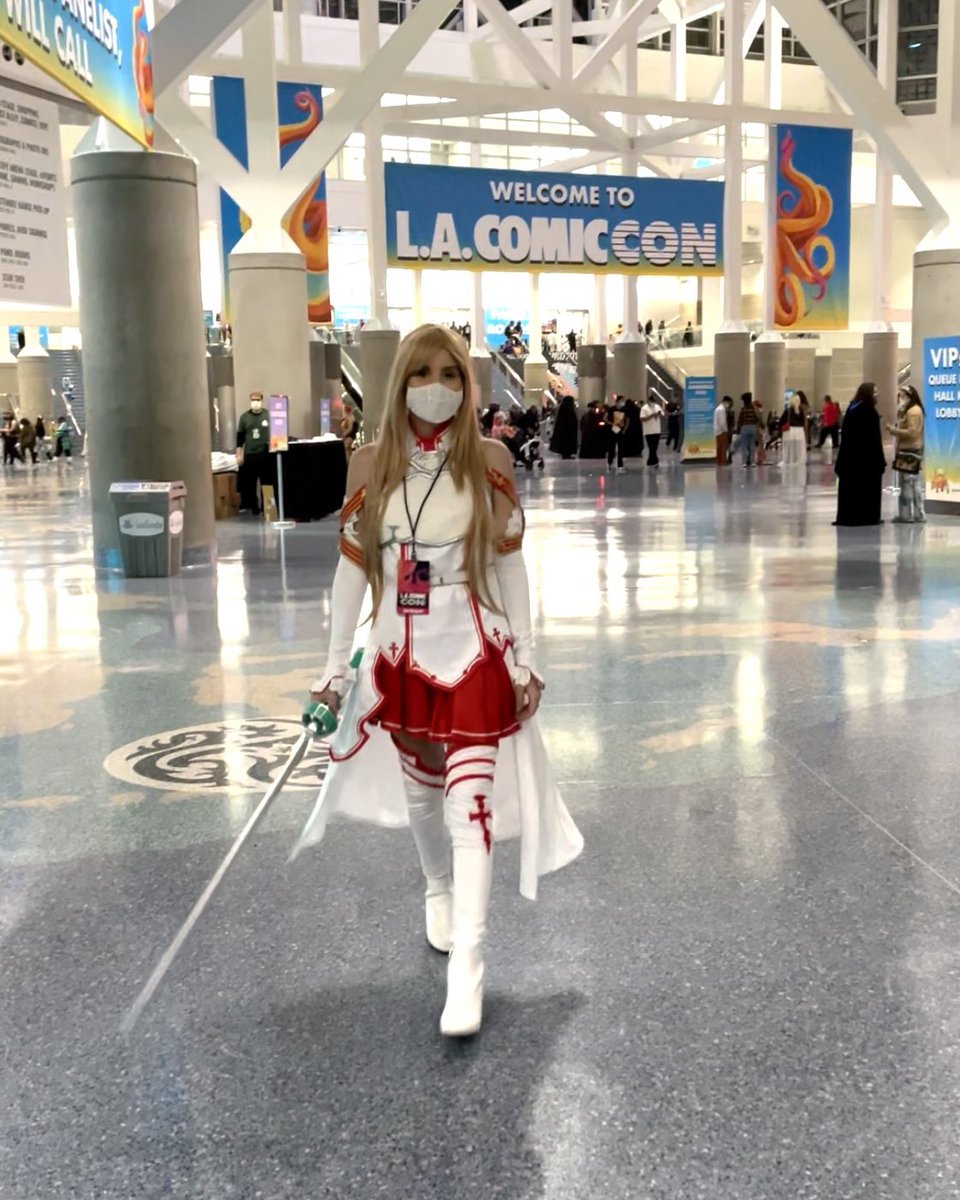 My Asuna cosplay for <a href="/comicconla/">Los Angeles Comic Con</a> ❤️ #swordartonline #asunacosplay #LAComicCon