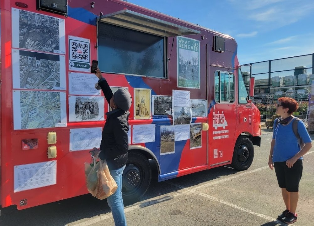 AU Public History tweet media