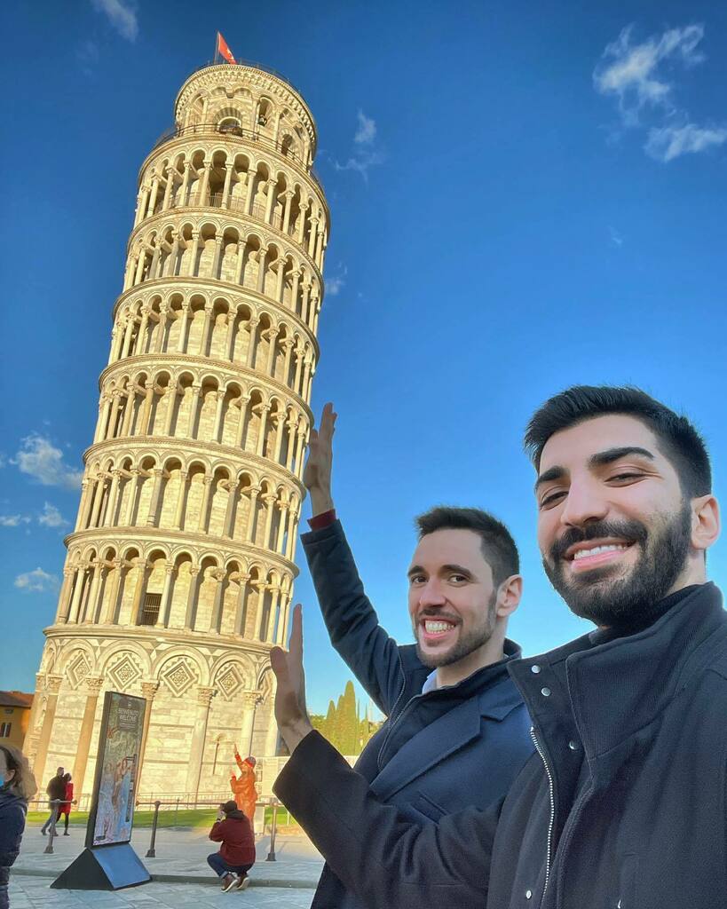 GMartelli88's tweet image. Un peso così grande va condiviso 😂 @sina_msf 
~~~~~~~~~
#sempreinviaggio #trip #viaggio #ponte #Pisa #Toscana #Tuscany #ontheroad #vacation #exploring #city #instatravel #instapic #picoftheday #travelgram #torredipisa #beauty #love #wonder #wanderlust instagr.am/p/CXKCNIUK5D5/