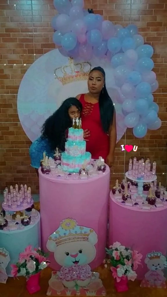rihanadurr12's tweet photo. Mnh vd , É td por vcc .
Titia teama mtt😍💜
#laura
#chádalaura
#vemlaura https://t.co/SCzXAHXwFl