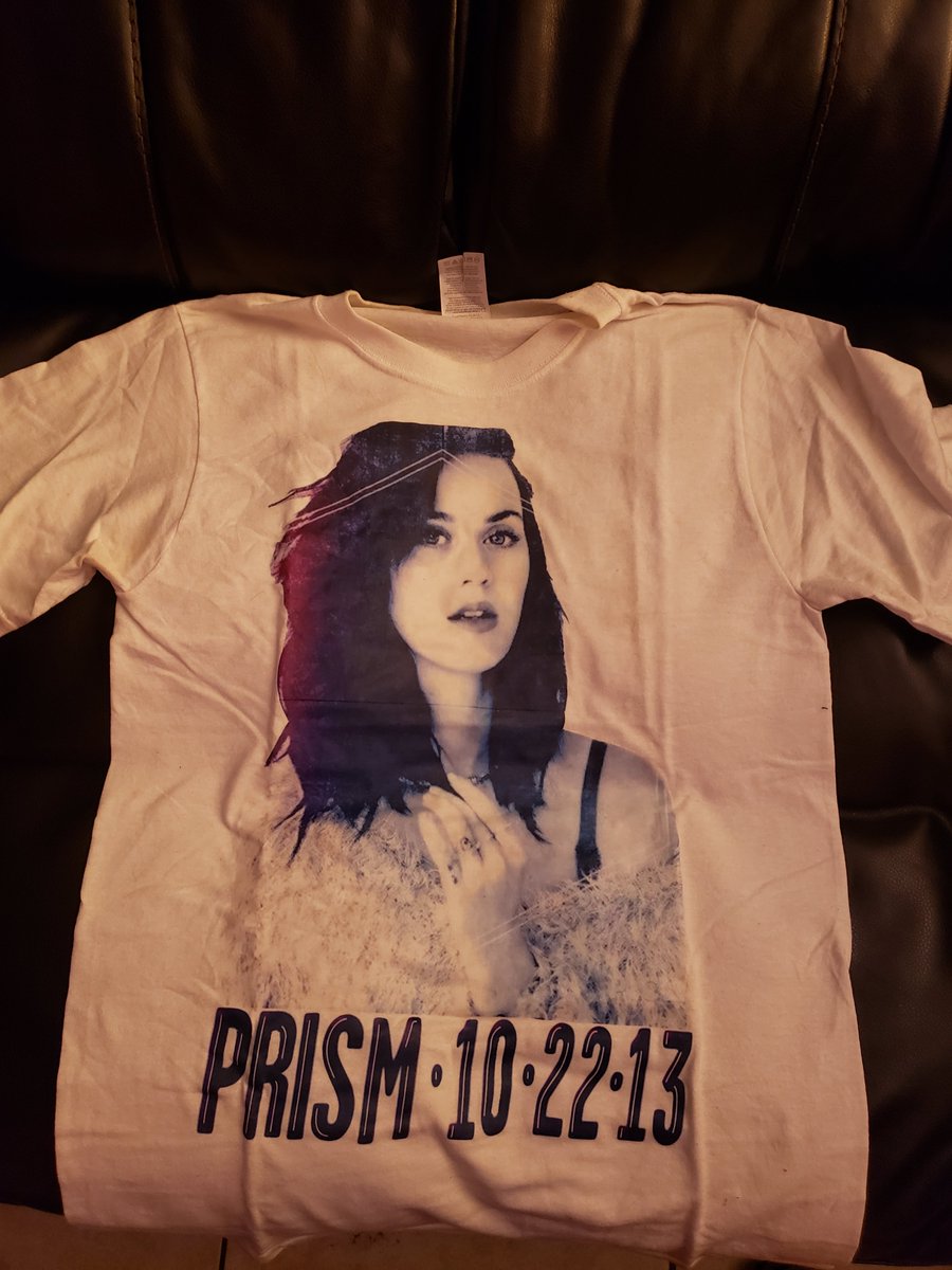 AngelTheKatyCat's tweet photo. HEY GUYS❤❕😽😻
I'M SELLING THESE KATY SHIRTS FOR $15 EACH😸
((*SIZE SMALL*))
Let me know if you'd like one pls!❤❤💯
#KATYCATS #KATYPERRY  #KATYMERCH [RT :) https://t.co/hng8707hY9