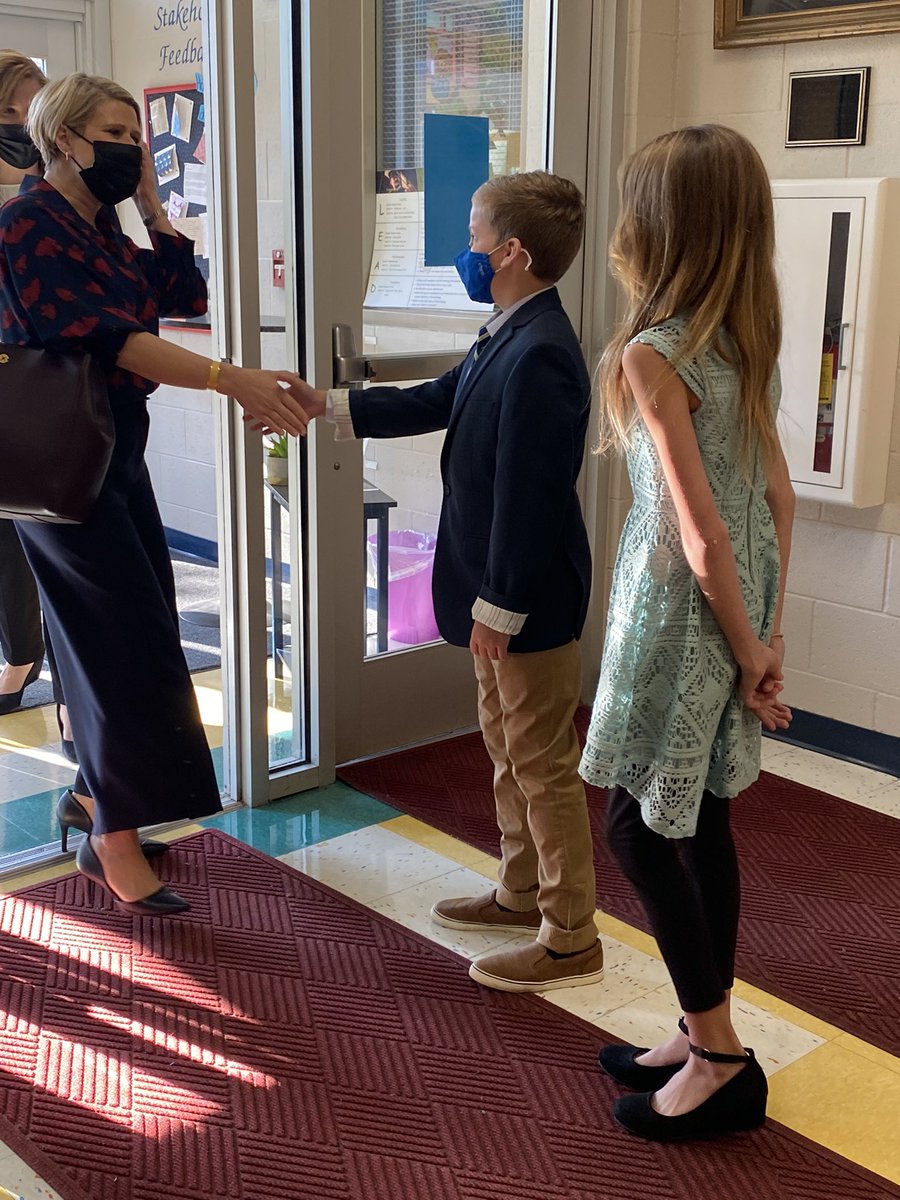 CombsCatchUp's tweet photo. Big THANK YOU to @CTruittNCDPI for celebrating @CSEdWeek at Combs today! She even completed her #hourofcode! #leaderscode #weareCombs @wcpssmagnets @CentralWCPSS @AB_Combs_PTA_ @WNCN https://t.co/c93pjFcKol