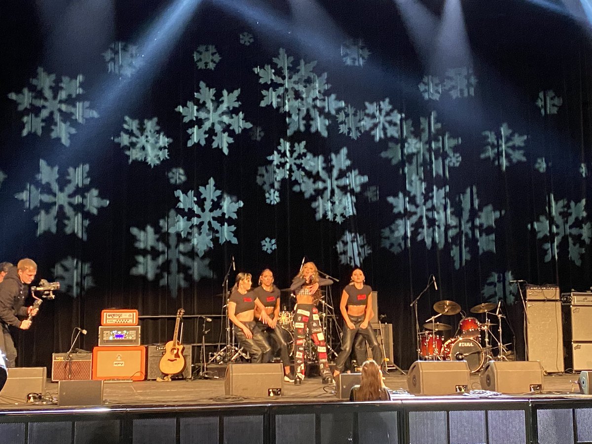 richdradio's tweet photo. Minnesota’s own @aarikaofficial sound checking for the #KDWBJingleBall with @1013KDWB 
Gonna be a great show! #kdwb https://t.co/eYwjMl6bZq