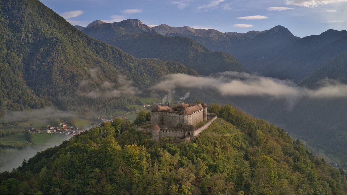 Nell'ambito delle attività di comunicazione nel progetto MerlinCV, Interreg V-A Italia-Slovenia 2014-2020, abbiamo pubblicato la prossima newsletter: drive.google.com/file/d/1l8iSmY…  
#culture #tourism #sustainabletourism #interregitaslo #history