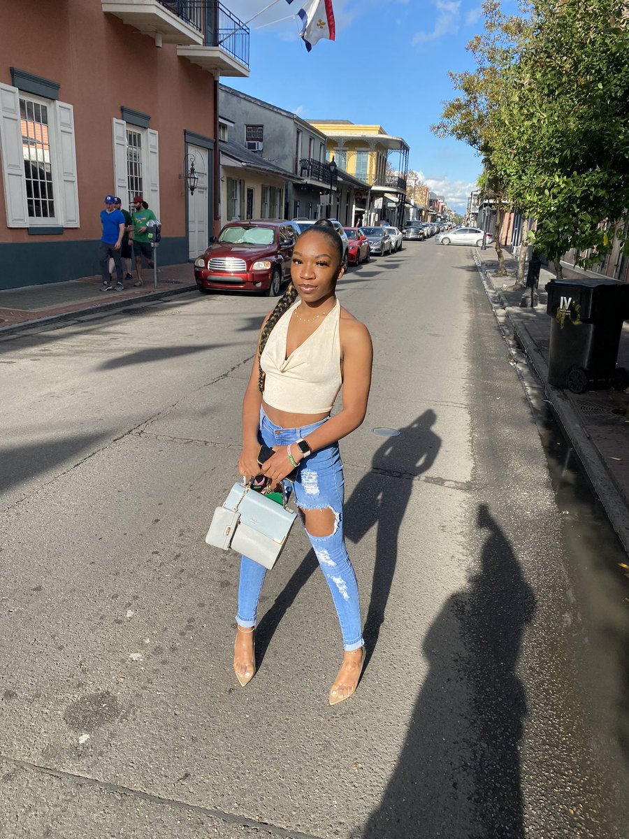 isstrinn's tweet photo. Real brown skin Barbie, she got features🪄 https://t.co/pRAONcI5cy