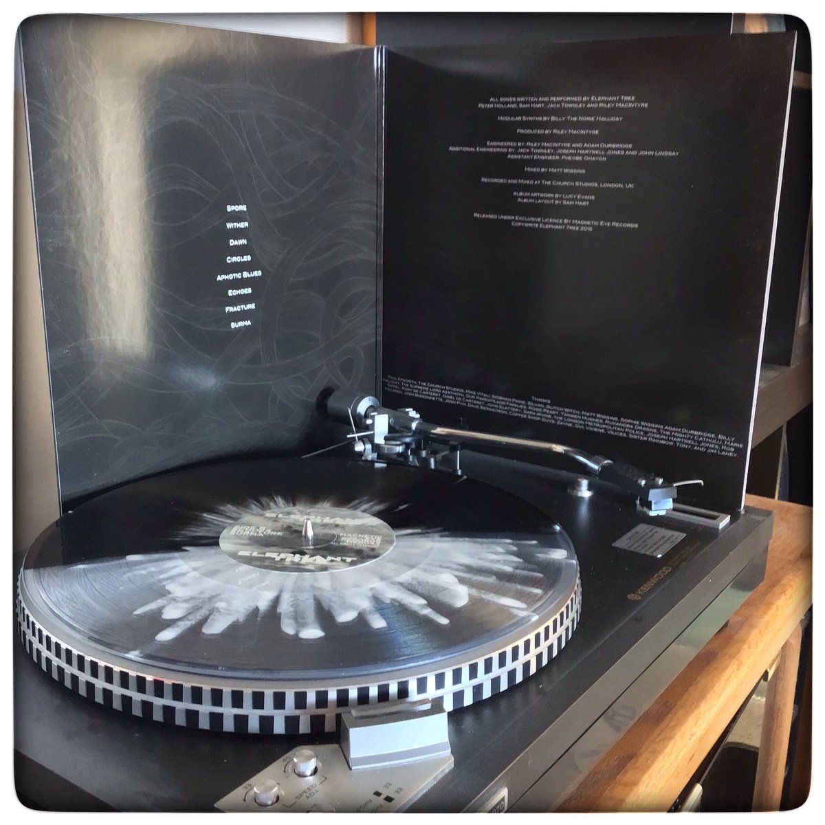 RiffHaven's tweet image. brush off this dirt.
time starts to mend.
these wounds don't hurt.
i'm born again
🎼
Wither by #ElephantTree from S/T as featured on Riff Häven Episode 254
 
#RiffHaven #VinylRecords #Vinyl #StonerRock #HeavyRock #HeavyPsych #FuzzRock #PsychRock #HardRock #magneticeyerecords