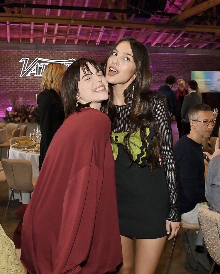 Best of Billie (@eilishdally) on Twitter photo 