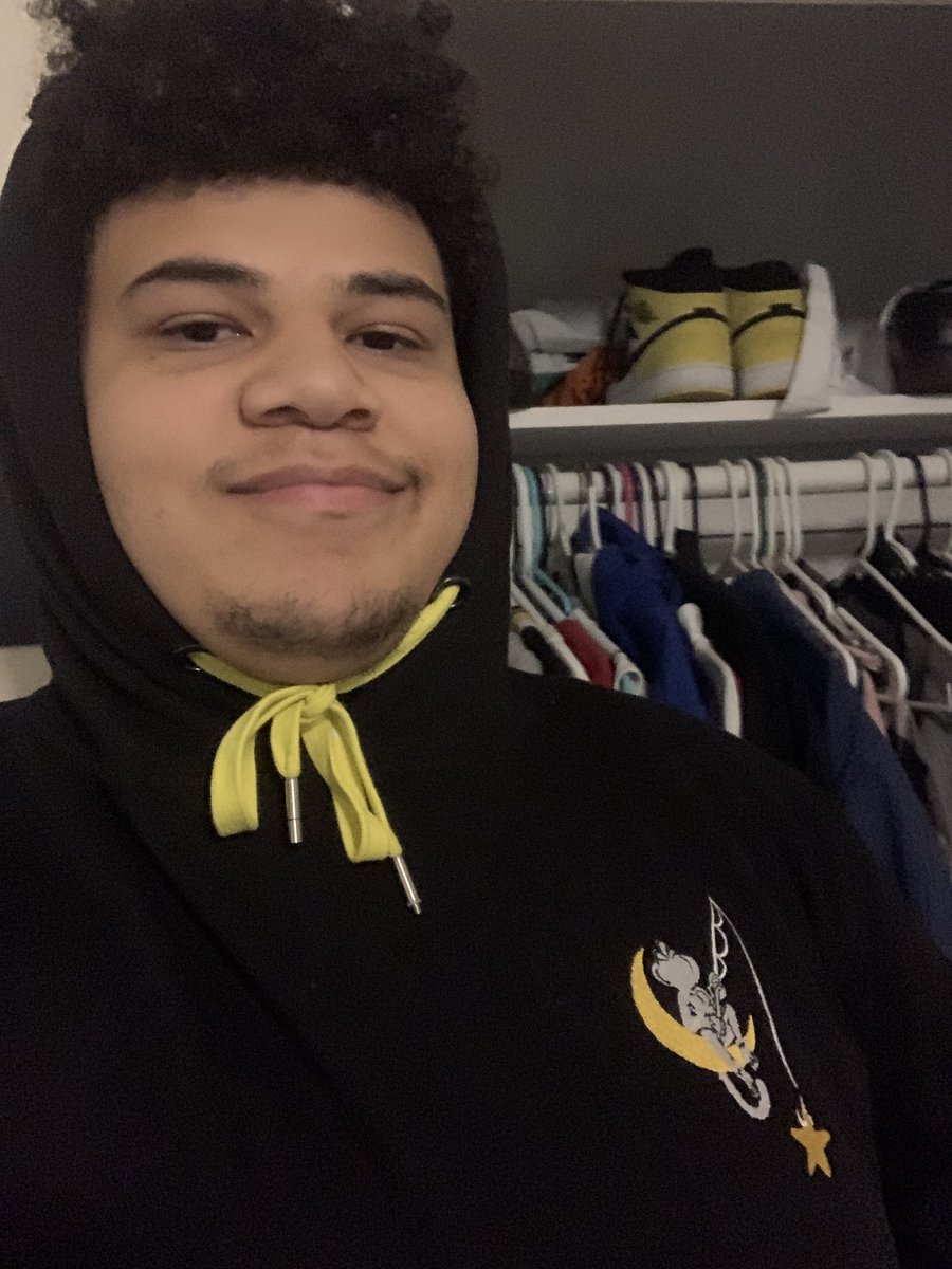 goodnewsfromCJ's tweet photo. The homie @MoonMonkeyIsle merch came in. Shits fire forreal #moonmonkey https://t.co/S6WFvlB5wt