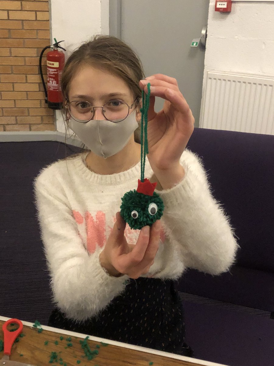 1stDidsbury's tweet photo. Lots of concentration and very nimble fingers were required for our festive craft tonight, but we think our finished Brussel sprout pom poms look fab! 

@Girlguiding @Girlguiding_NWE https://t.co/Bl1JSzohuA