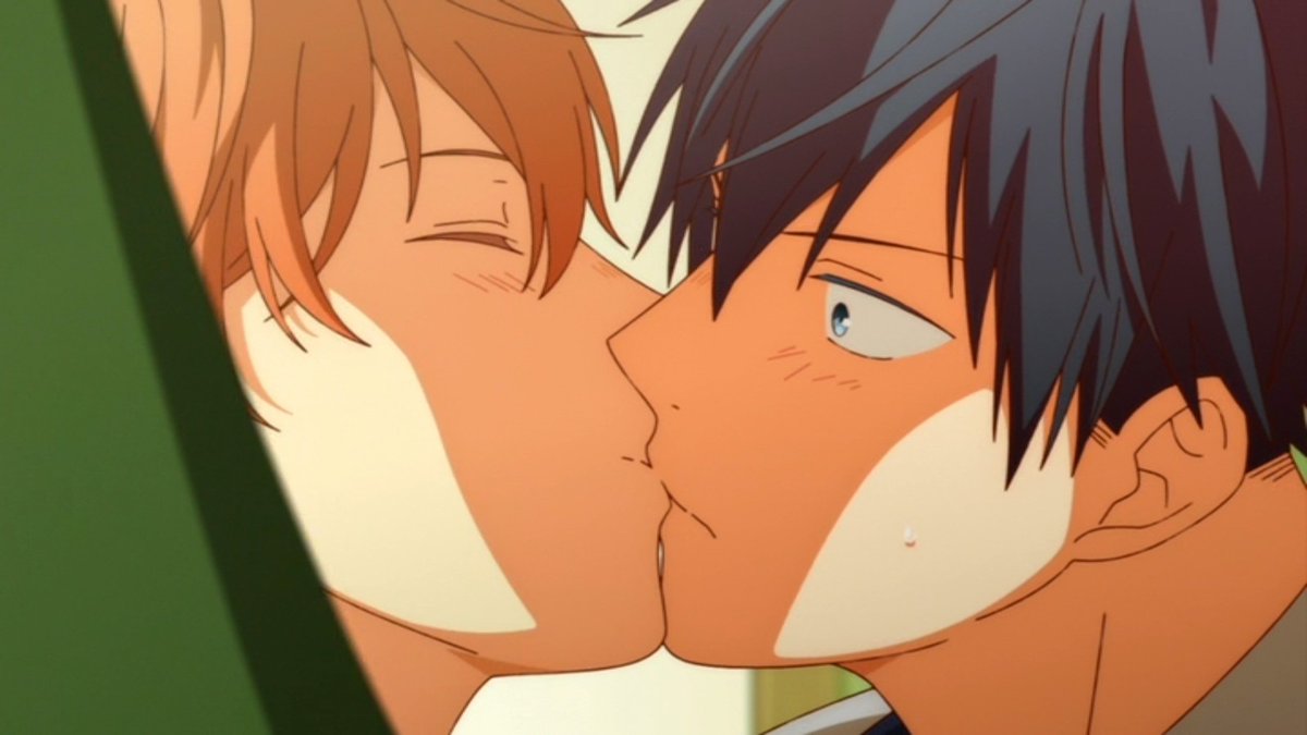 TatasenkoMana's tweet photo. Mafuyu who was uncomfortable in public places,Ritsuka who was scared of what people may think,they threw away all their fears and doubts for this love kiss,letting the feeling linger on their lips as they wanted it to never end,a sparkle of time they will remember forever
#given https://t.co/ORUthpDdEO