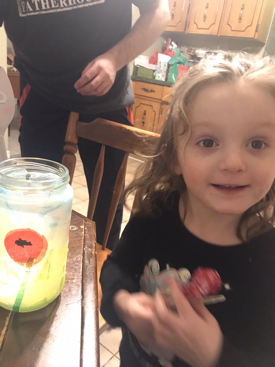 sarahderidder's tweet photo. @TMcCann3 @carrissaece “Mrs Gracey helped me make it” ❤️ https://t.co/Q8UFILRMIc