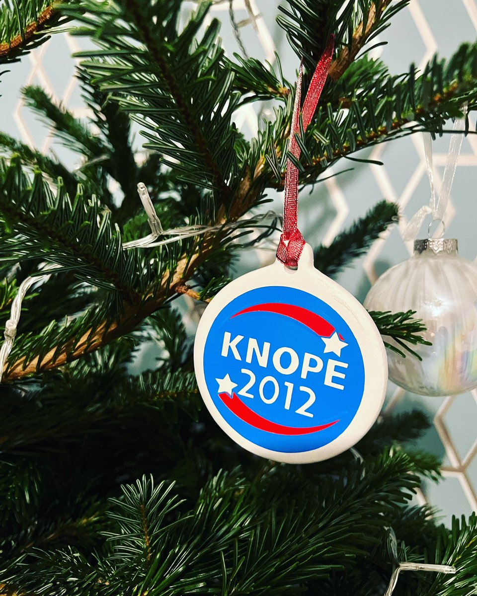 naushabah_khan's tweet photo. Possibly my favourite tree ornament 😂 #parksandrec #knope2012 #Christmas #lesleyknope #Christmas2021 https://t.co/llC9kFSxJV