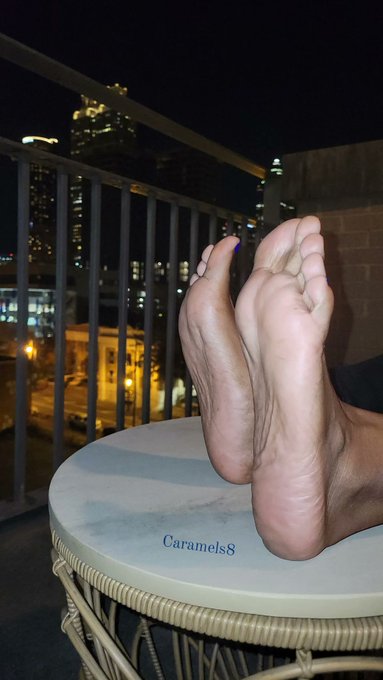 Views of my soles and the city🌌 Dm me for full video!!!  #feet #toes #shoesdangle #soles #ebony #footpictures<a href="/tag/footfetish"class="tags"><span>#footfetish</span></a><a href="/tag/ebony"class="tags"><span>#ebony</span></a><a href="/tag/feet"class="tags"><span>#feet</span></a><a href="/tag/toes"class="tags"><span>#toes</span></a><a href="/tag/footjob"class="tags"><span>#footjob</span></a><a href="/tag/soles"class="tags"><span>#soles</span></a>