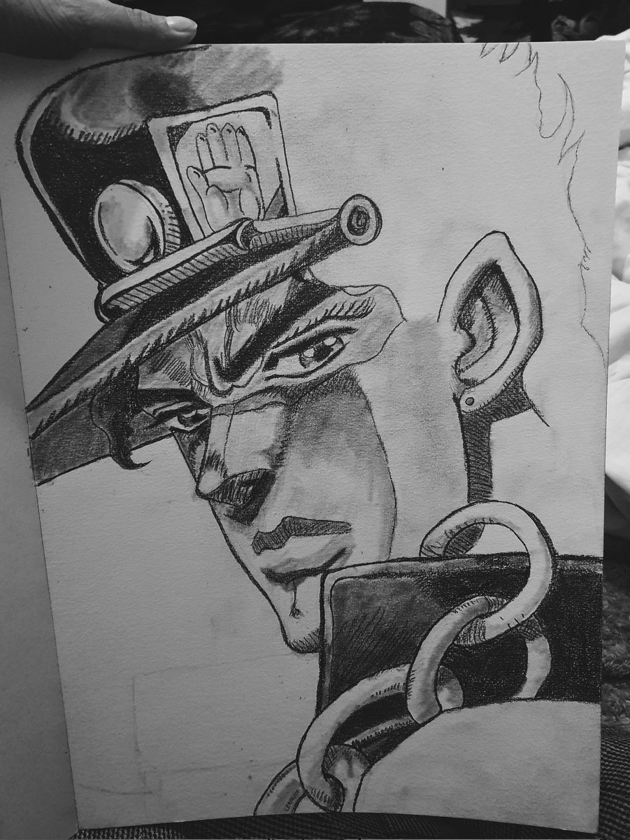 phoramyun's tweet photo. En train d'attaquer les parties chiantes aka le gros coloriage au graphite 9B, le A3 c'est vraiment un format trop long à finir PTDRRRR https://t.co/j42yZ0MWoz