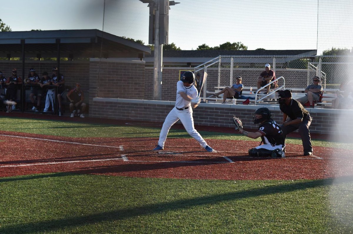 Congratulations to 2022 Carl Sandburg INF Kyle Peterson on his commitment to Lewis University. Kyle has a smooth LH swing with a gap to gap power and a great approach. He is a relentless worker and has a great ability to listen and apply what's being taught. Best of luck!
