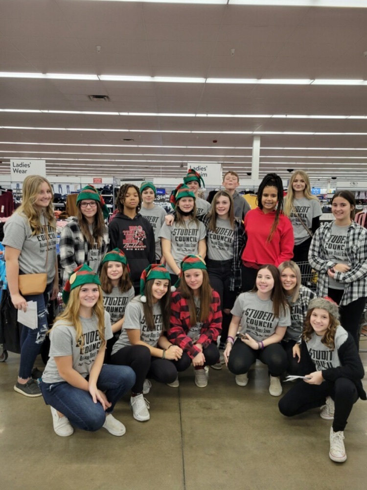 BellaireMiddle's tweet photo. Bellaire MS student council doesn’t  just talk the talk, they walk the walk. Through fundraising and support from the wonderful people in the community, they are making the holidays better for others! ❤️🖤 So proud of you! https://t.co/oNegjHmGaz