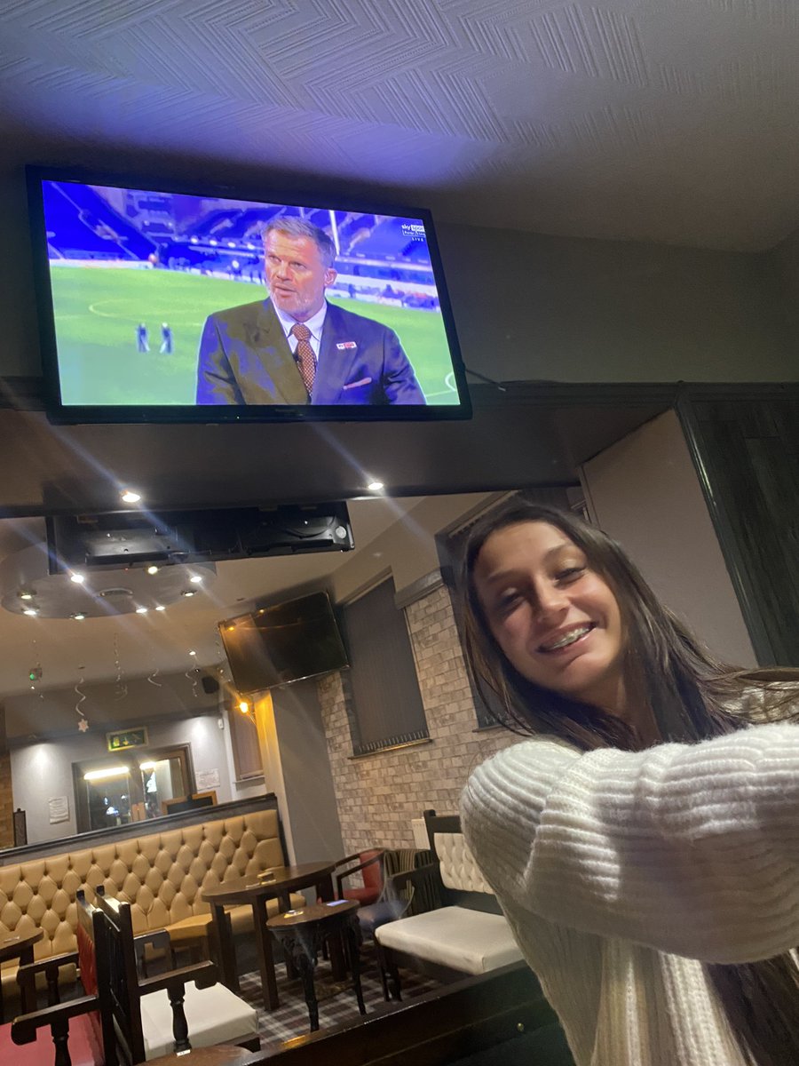 burke_dec's tweet photo. Hi @carra23 13 years difference between these, she’s still your biggest fan. She’s been a Liverpool fan since !!! @EllWPhysiocouk https://t.co/gGYtO2oIPX