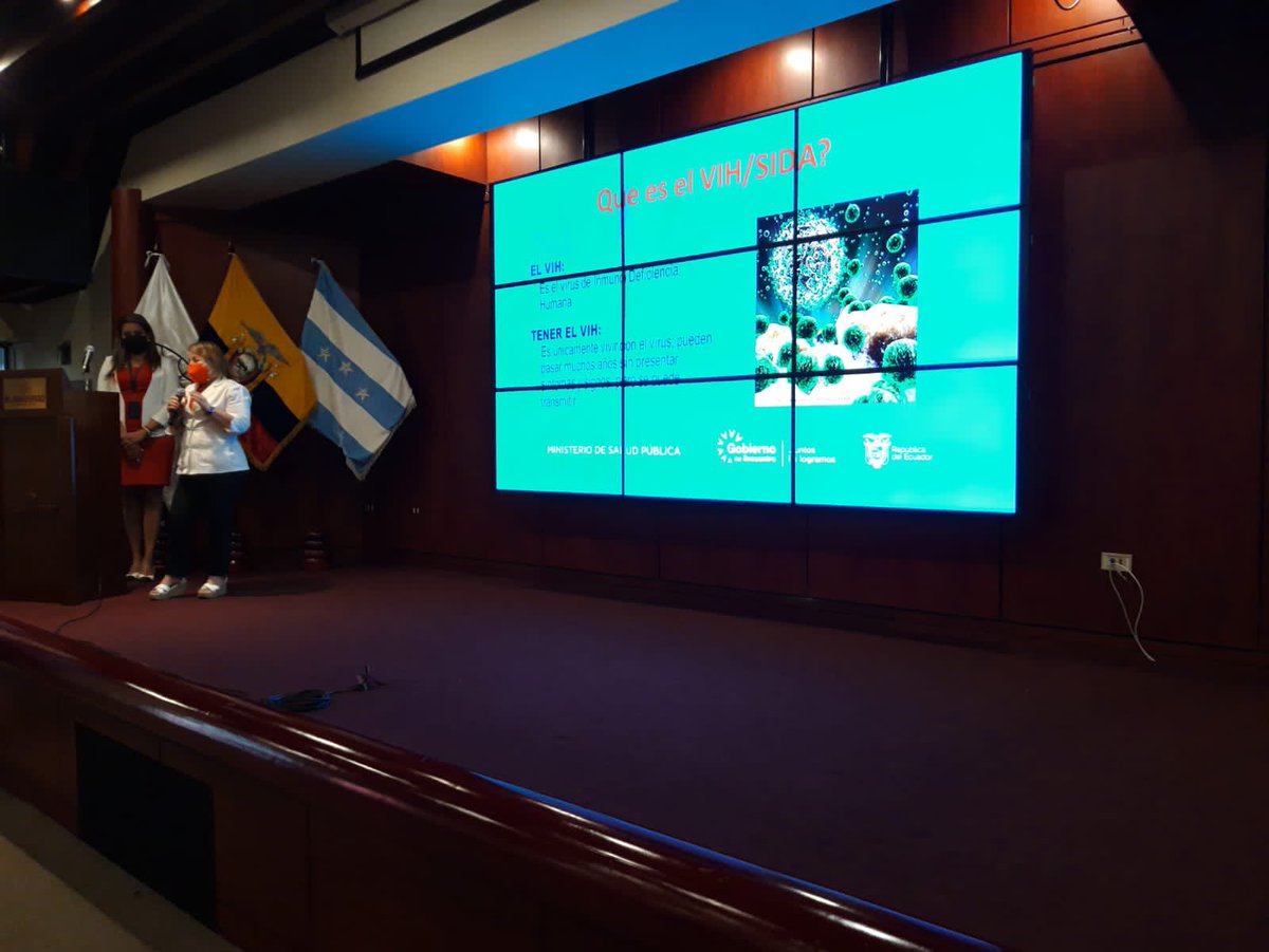 Salud_Guayas's tweet photo. #JuntosPorLaSalud I Directora Distrital 09D01 @DraVeroAriasV1, participa en Jornada de Capacitación sobre Prevención y Control del VIH/SIDA, dirigido a responsables de las Estrategias de prevención de la Red Pública/Privada y de Unidades Operativas del Distrito.

#PrevenirElVIH https://t.co/HbDLHkVF7y