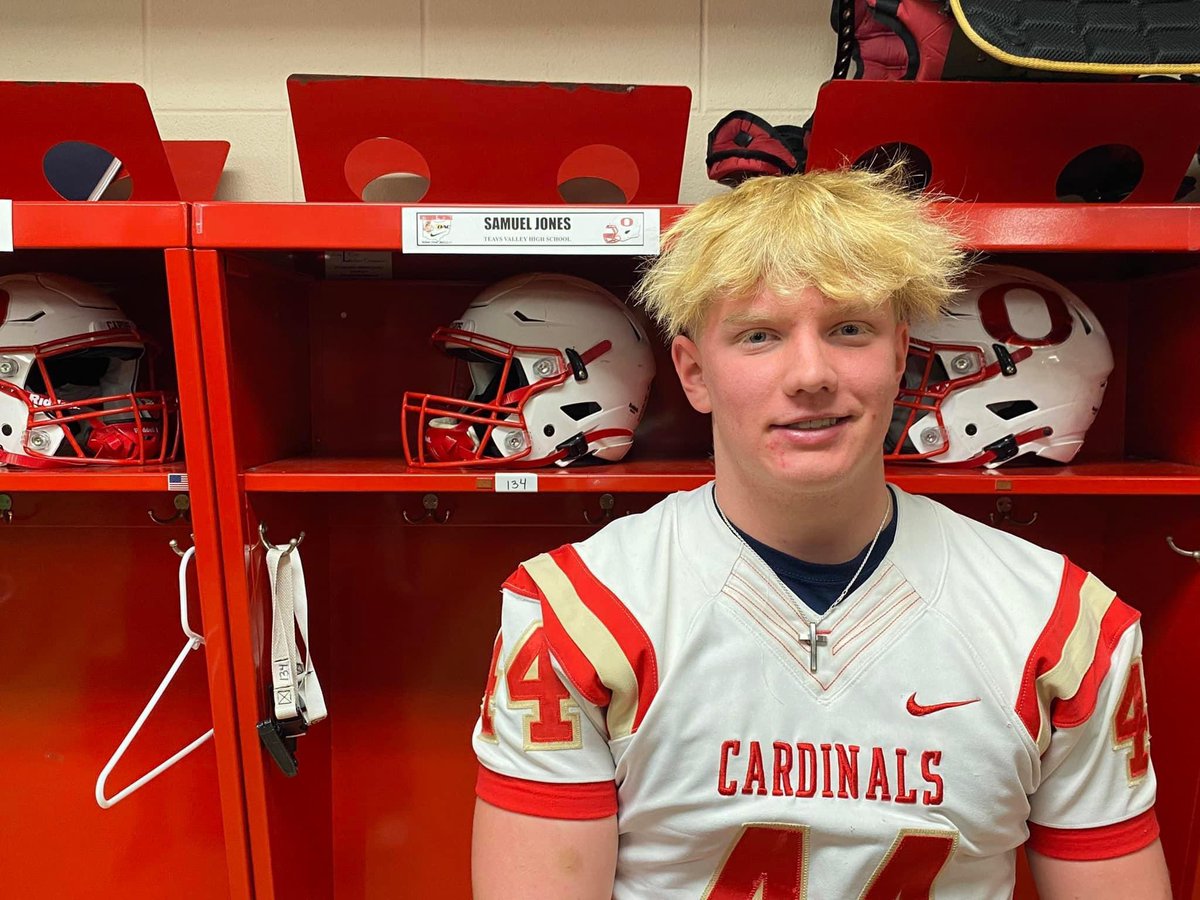 samueljones2004's tweet photo. I am very humbled and excited to receive an official offer from Otterbein! RING THE BELL 
@Otterbein_FB @Coach_AMoore @CoachDoup https://t.co/1kv4cENrbc