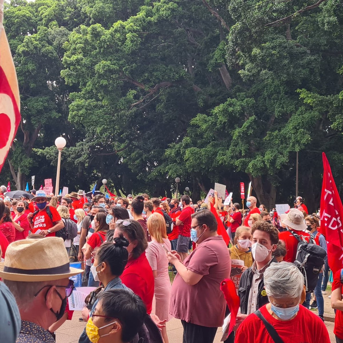 CarfSyd's tweet photo. Solidarity with striking teachers today! After 10 years, teachers are taking the sort of action which gets the goods! Along with bus and train drivers, teachers are refusing to cop the public servant pay freeze! They’re demanding #MoreThanThanks and we stand in solidarity! https://t.co/KeldAlAV1n