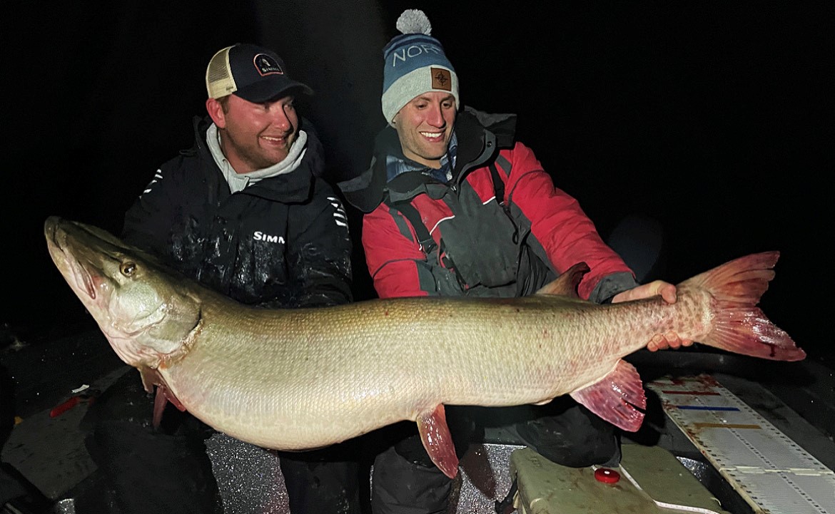 mnfishwildlife's tweet photo. It’s official! Minnesota has a new state record muskellunge, a 55-pound, 14-ounce fish caught from Mille Lacs Lake on Nov. 22. The DNR has certified this as a weight-based state record. https://t.co/45euymR5IC https://t.co/CxNwq9YW9q