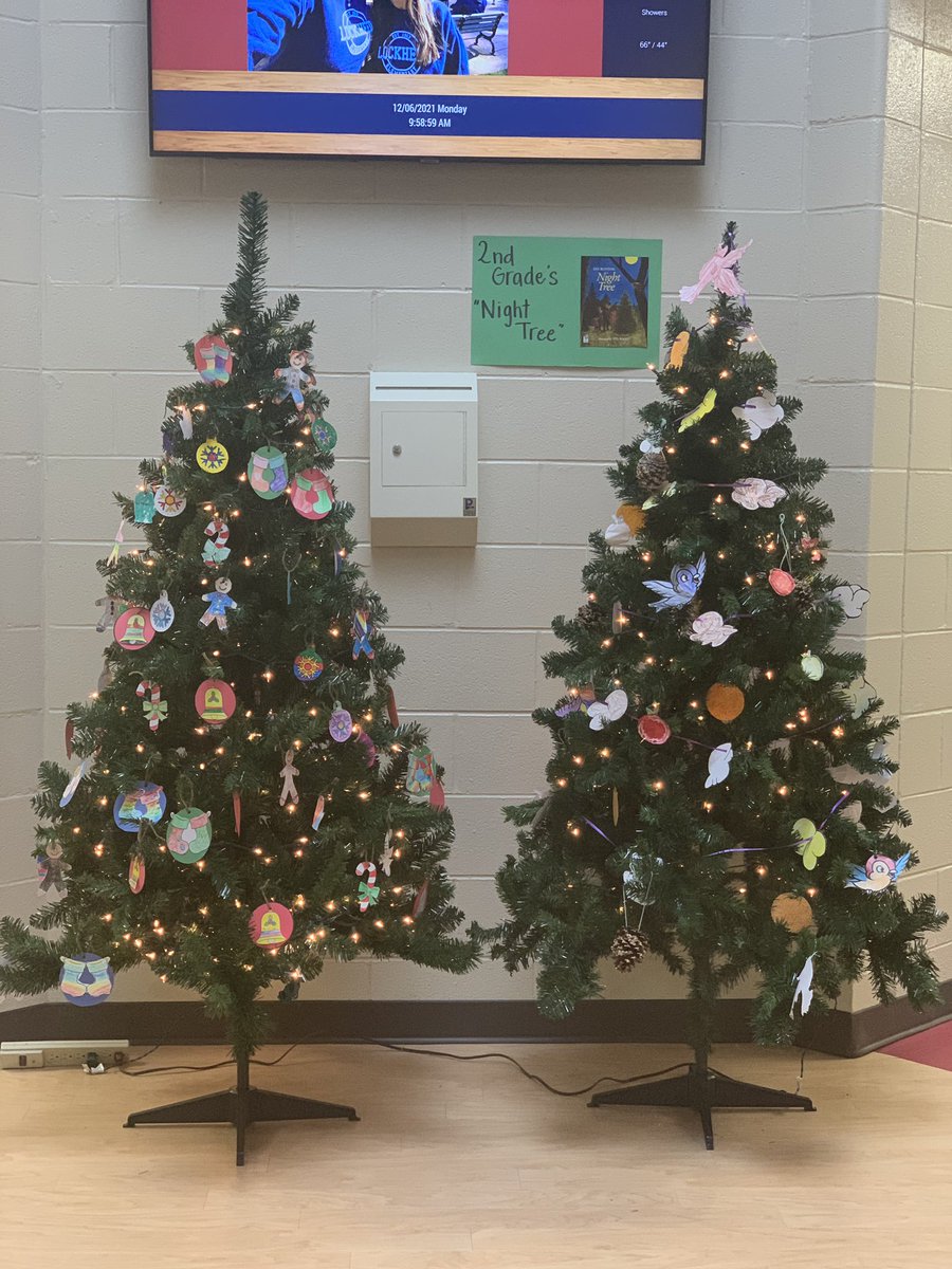 LockheedElem's tweet photo. Check out our Lockheed ES Festival of Trees! Each grade level decorated a tree and they all came out amazing! 🎄 #DeckTheHalls #DashingThroughDecember @MariettaCitySch https://t.co/kf1xsLx3xW
