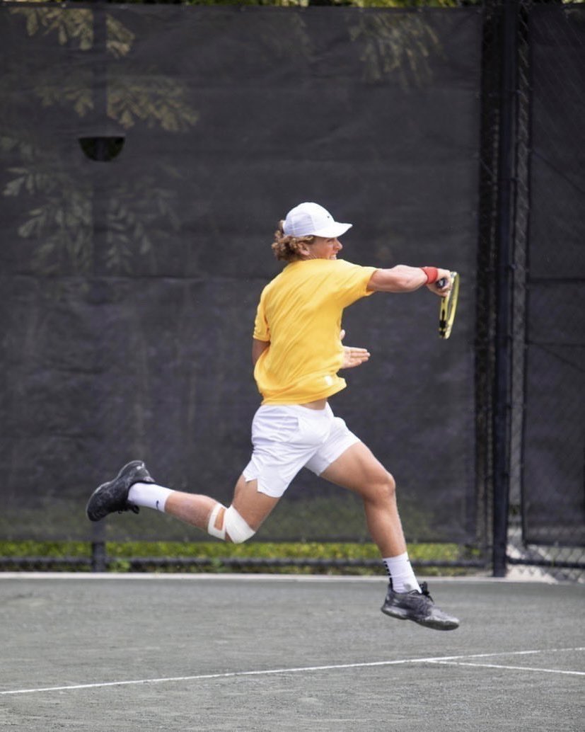 UKMensTennis's tweet photo. Congratulations to @liamdraxl, M15 Cancún doubles champion!

Draxl (🇨🇦) and his partner @cleeveharper (🇨🇦) of @TexasMTN, who battled through illness, defeated Luis Britto (🇧🇷) and Marcelo Zormann (🇧🇷) 7-5, 7-6(4) in the final. https://t.co/LUzA7zxVSx