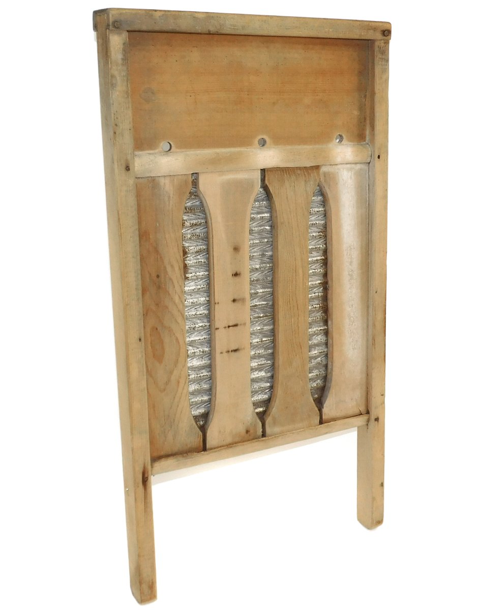 anticuria's tweet image. We just added a dozen or so antique washboards to Anticuria's online catalog. Good for decoration or for playing in your jug band. Check out our entire selection of washboards...
anticuria.com/search.php?sea… 
#Antiques #Antique #Primitive #Primitives