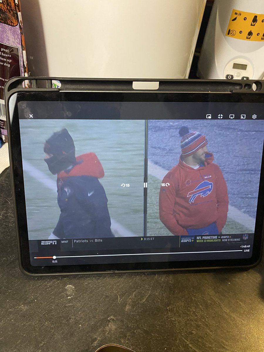 Yuri_LTF's tweet photo. Mac Jones looks like his mom dressed him for the weather. 

Bills by a billion! https://t.co/dqDYv4LoRu