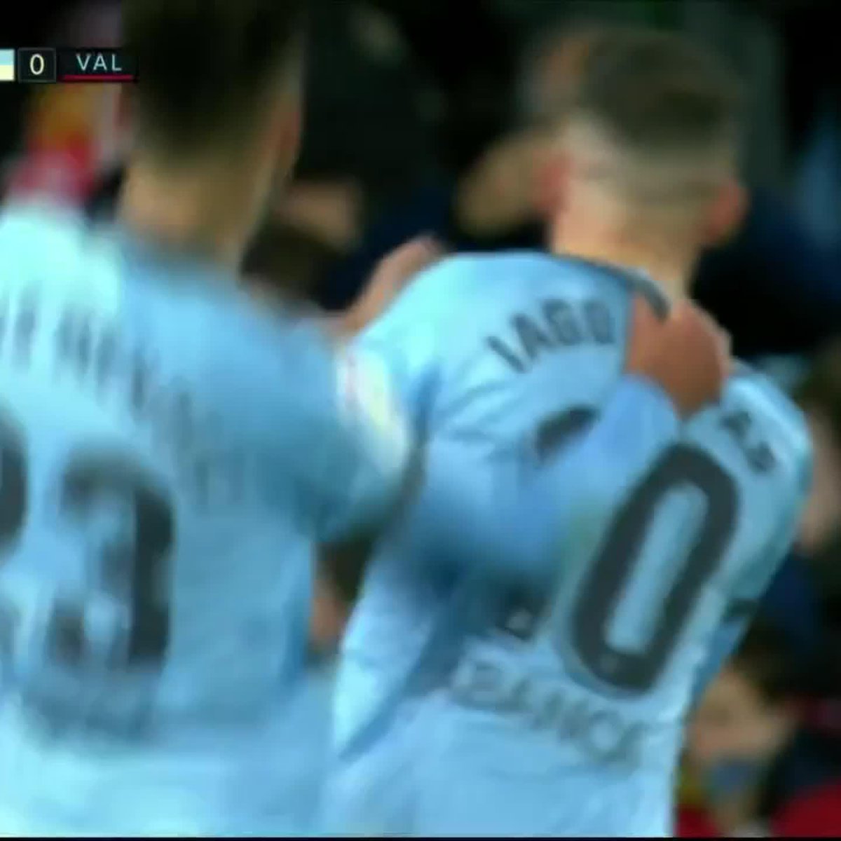 せこいのか 狡猾なのか 冷静にユニフォームを脱いでイエローカード 負傷離脱を悟り累積警告をリセット 超ワールドサッカー