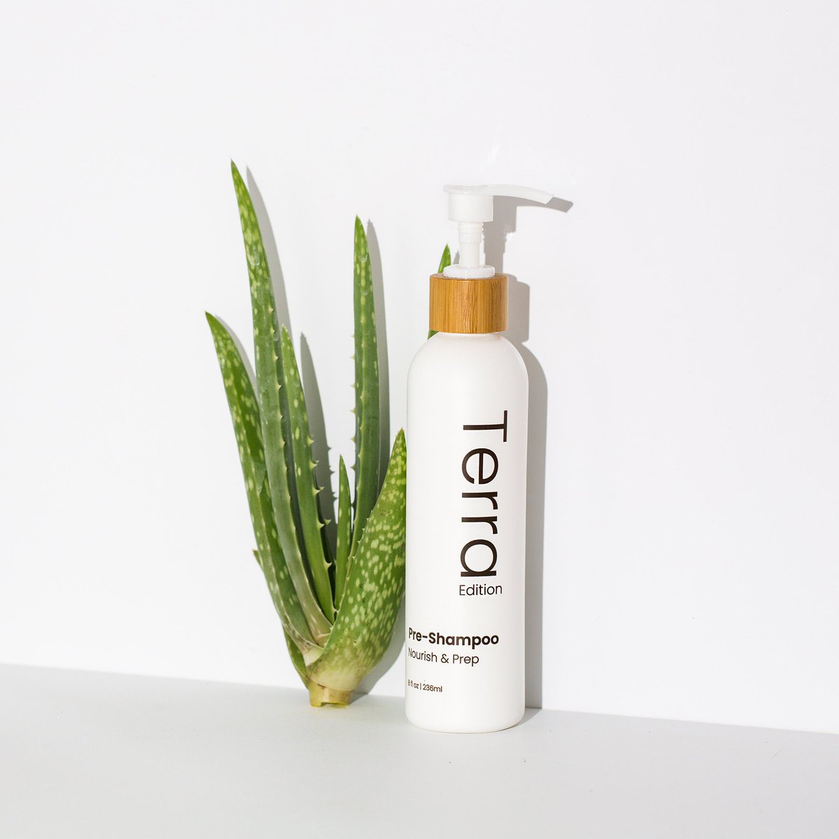 TerraEditionInc's tweet photo. #AloeVera soothes the scalp, reduces dandruff and deep conditions to keep your hair healthy and nourished.
#TerraEdition
#HealthyHair
#PreShampoo https://t.co/NRZU91QJIK