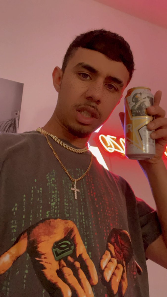 Streaming <a href="/Halo/">Halo</a> with special edition <a href="/rockstarenergy/">Rockstar Energy Drink</a> energy drank.

HAPPY MONDAY GAMERS! Come say hi :) 

TWITCH.TV/LORDENZO 

#HaloInfinite #Halo