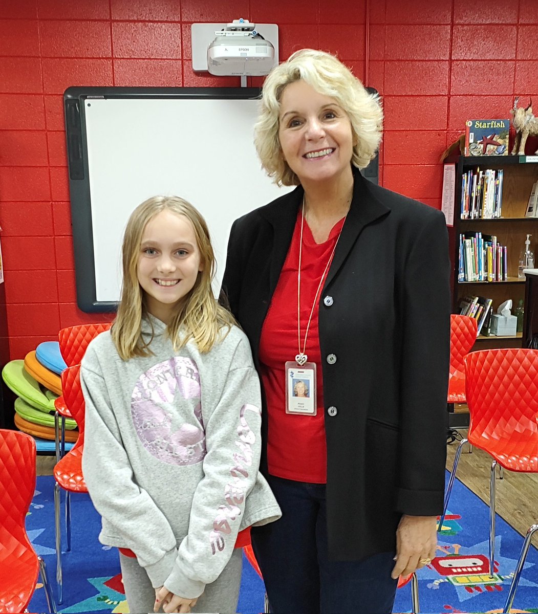 Deniseogesfam's tweet photo. Congrats to our homeroom spelling bee winners and runners-up. And a special congrats to Tara and Sundus our school's winner and runner-up. #spellingbee @OGESeagles @CherokeeSchools @CcsdMedia https://t.co/FyuB1PpbgM