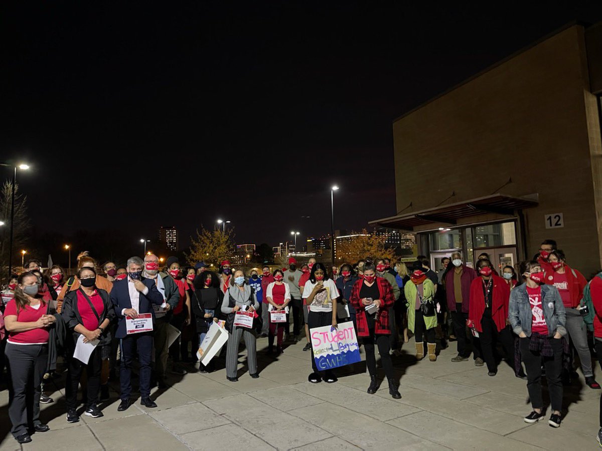VEA4Kids's tweet image. Richmond educators are out in full force! Tonight the Richmond School Board is expected to vote on bringing collective bargaining back to Richmond Public Schools for the first time in 44 years! Let’s make history REA! #Organizing2Bargain