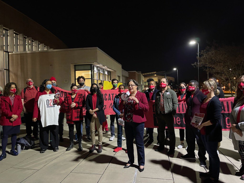 VEA4Kids's tweet image. Richmond educators are out in full force! Tonight the Richmond School Board is expected to vote on bringing collective bargaining back to Richmond Public Schools for the first time in 44 years! Let’s make history REA! #Organizing2Bargain