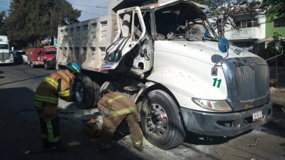 Explosión de pirotecnia durante peregrinación religiosa deja tres heridos en Tonalá, Jalisco
