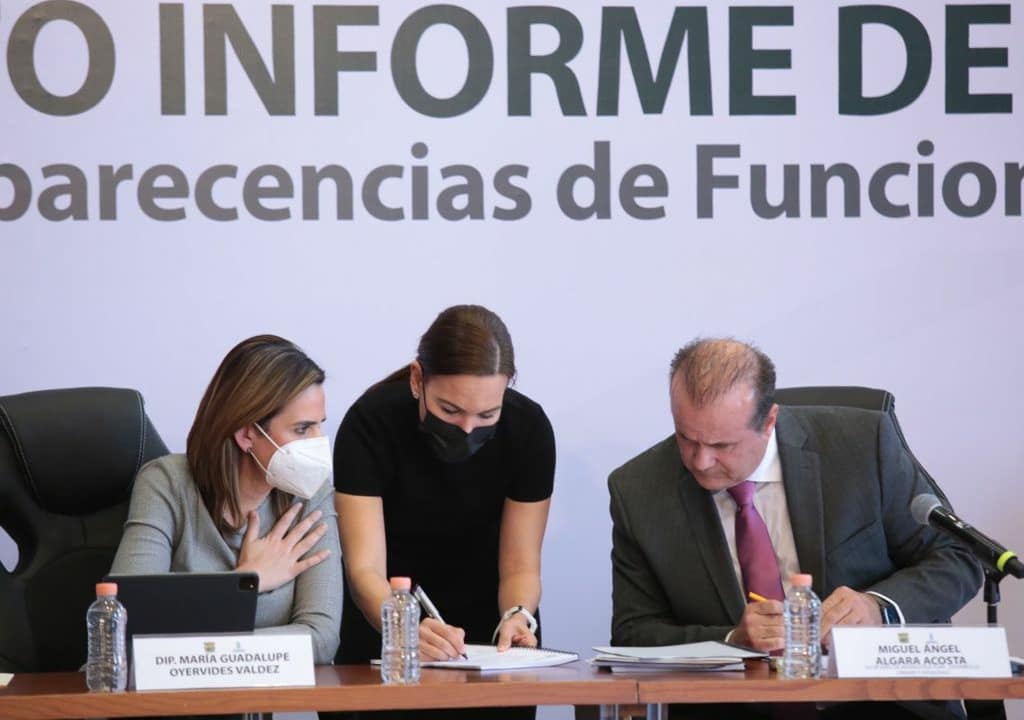 GobDeCoahuila's tweet photo. En cuatro años se han invertido más de 7 mil 500 millones de pesos en Infraestructura para impulsar el desarrollo económico de la entidad, destacó el titular de @SIDUM_Coahuila, Miguel Ángel Algara Acosta, en su comparecencia ante el @CongresodeCoah. https://t.co/QTzDEknS9p
