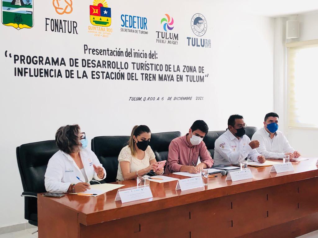 SedeturQROO's tweet photo. Presentamos el arranque de integración del Programa de Desarrollo Turístico de la zona de influencia de la estación del @TrenMayaMX en #Tulum, procurando un proceso abierto y participativo, buscando acciones coordinadas para un turismo más justo, responsable y sustentable. https://t.co/NK1SGCEXCY